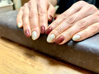 ネイル エーナイン 豊平店所属・HARADA KANAのネイルデザイン