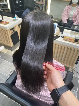 セミロング カラー パーマ ラテ渋谷所属・【副店長/縮毛矯正】 小野沢駿弥のヘアスタイル