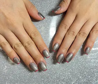 ネイル VIERU 🌈🎀💖のネイルデザイン