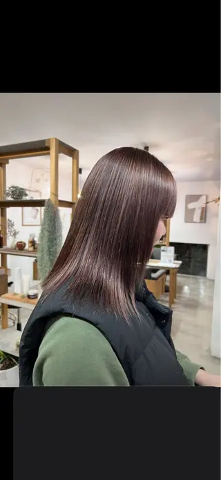 ミディアム カラー 松本 華林のヘアスタイル