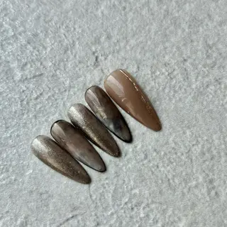 ネイル May. 昭和町のネイルデザイン