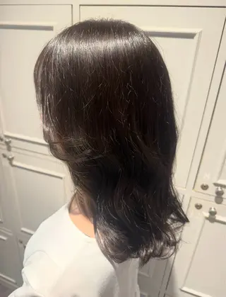 ミディアム カラー 中山 涼華のヘアスタイル