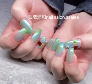 ネイル R inのネイルデザイン