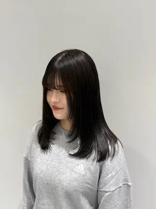 セミロング 野田 来瑠美のヘアスタイル