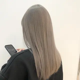 カラー トルクアータ伏見 MIKUのヘアスタイル