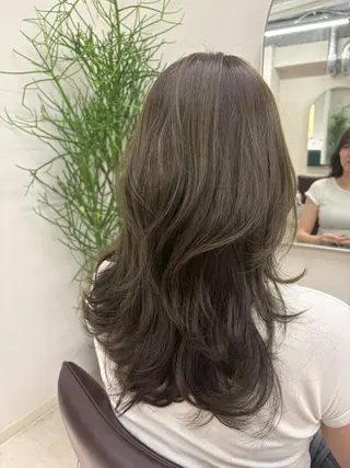 セミロング カラー 癒しの半個室サロン 🌿ROW町田のヘアスタイル
