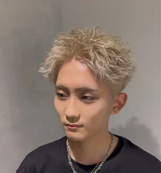 カラー メンズ SALOWIN梅田茶屋町North店所属・岡田/メンズ特化/パ ーマ&ショートのプロのヘアスタイル