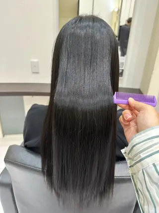 ロング パーマ 吉村 柚香のヘアスタイル