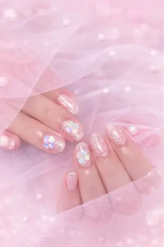 ネイル nailsalon Miss Shirley所属・Miss Shirley新宿のネイルデザイン