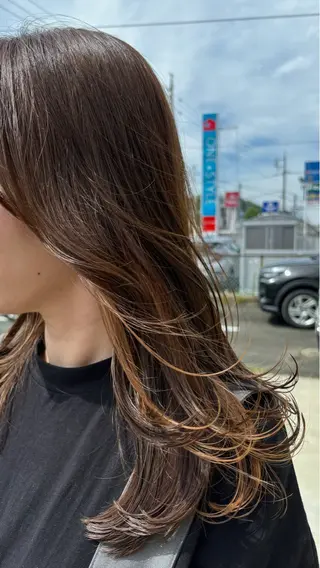 カラー 能勢 莉里花のヘアスタイル