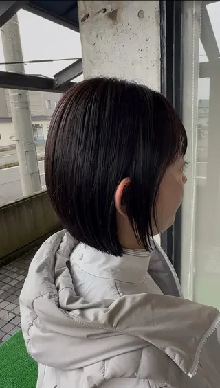 ミディアム arika オケシ　リョウダイのヘアスタイル