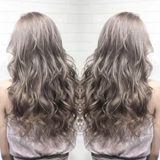 セミロング カラー ヘアアレンジ 髪質改善×ハイトーン 中田啄也のヘアスタイル