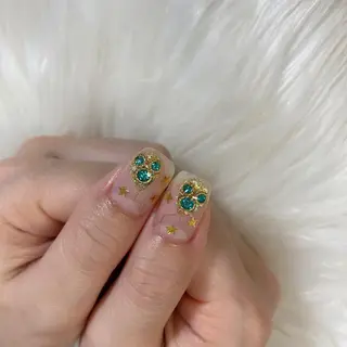 ネイル 西岡 杏のネイルデザイン