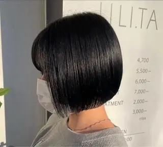 ミディアム 吉村 芽咲のヘアスタイル