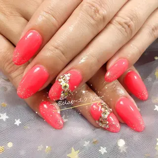 ネイル ネイルサロンエクラ 🫧Shizukaのネイルデザイン