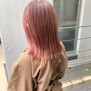 ミディアム カラー レイヤーカット /透明感/千葉怜寿のヘアスタイル