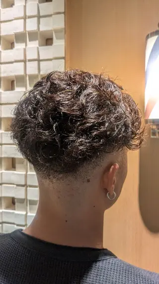 ミディアム パーマ 髙司 哲伸のヘアスタイル