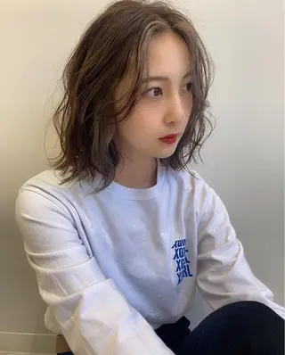 ミディアム カラー ナツミ/透明感カラー /酸性ストレートのヘアスタイル