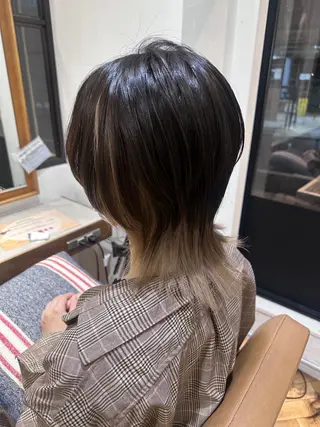 カラー YUI/レイヤー/ ハッシュカットのヘアスタイル