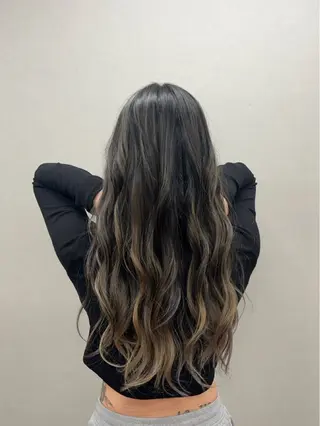 ロング カラー color salon yoshitomo所属・ハイライト🌺 ZIONのヘアスタイル