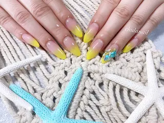 ネイル ëmma nail_ by chulaのネイルデザイン