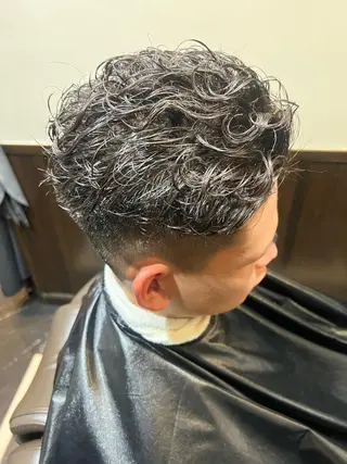 ショート パーマ メンズ 圓子 快のヘアスタイル