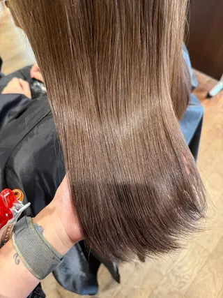 ロング カラー LOUVRE total beauty salon by aile所属・本間 渓の眉毛・アイブロウイメージ