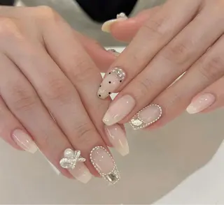 ネイル HIN NAILのネイルデザイン