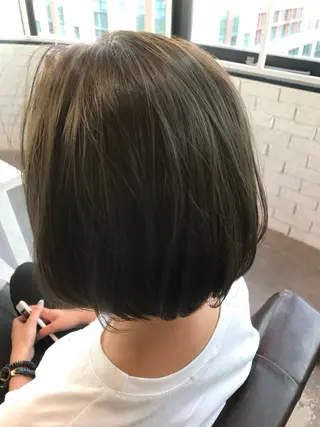 ショート カラー AUBE hair ales福岡平尾店所属・塚本 昂のヘアスタイル
