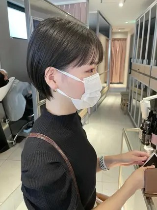 ショート SALOWIN表参道　arist店所属・柔らか透け感カラー 🌿ムロヤリョウスケのヘアスタイル