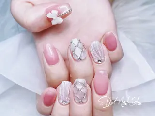 ミディアム cici nailのネイルデザイン