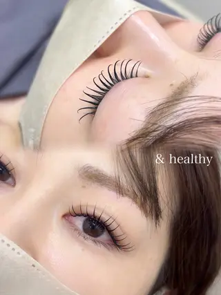 マツエク・マツパ SALON VILLAGE Nakameguro所属・KISARA/中目黒 /眉毛まつ毛のマツエク・マツパデザイン