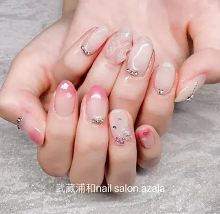 ネイル R inのネイルデザイン