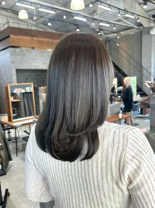 ミディアム カラー 🍋髪質改善× 透明感カラー ジュリのヘアスタイル