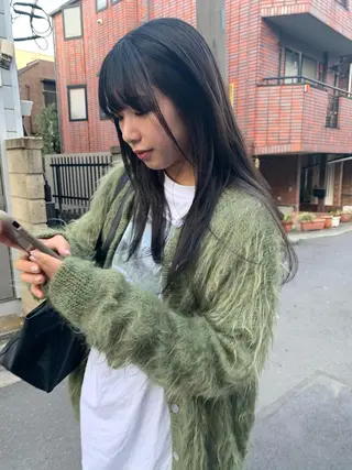 ロング パーマ 柔らかブラウン/顔周 りレイヤー♡ユウシのヘアスタイル