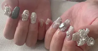 ネイル t. yoshizawaのネイルデザイン