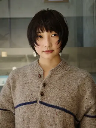ショート NERO 眞下秋歩のヘアスタイル