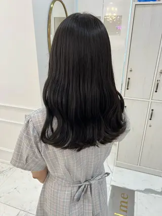 ロング カラー 新井 凪のヘアスタイル