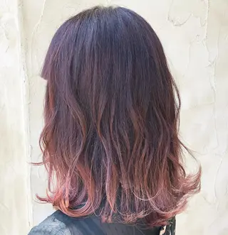 ミディアム カラー 岩田 萌那のヘアスタイル