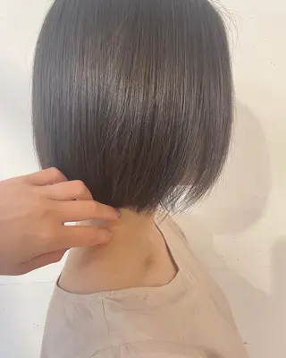 ショート 💛🤍U too e’s 鎌倉🧸のヘアスタイル