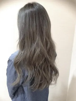 ロング ブリーチなしダブル/ レイヤーカット 小棹のヘアスタイル