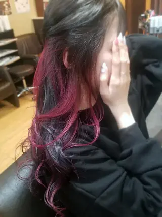 ロング カラー パピヨンロゼ カラー特化/ブリーチのヘアスタイル