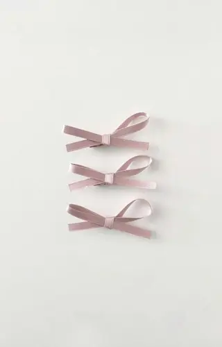 NAO🐰🎀 aimer moreのネイルデザイン