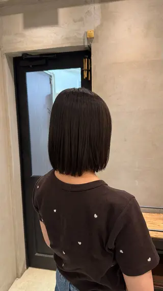 ショート ボブ/顔まわりレイヤ ー/新宿/KOKIのヘアスタイル