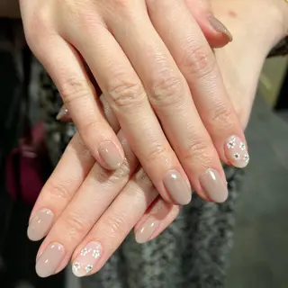 ネイル 鈴木 里奈のネイルデザイン