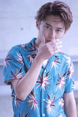 ショート カラー メンズ cachecache所属・及川 光のヘアスタイル