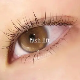 マツエク・マツパ NUEVO 横浜西口店の眉毛・アイブロウイメージ