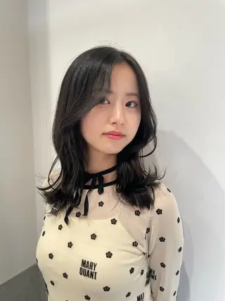 セミロング GO TODAY SHAiRE SALON 原宿本店所属・REINA/ブリーチ /ハイトーン/原宿のヘアスタイル