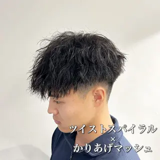 パーマ メンズ Loy所属・メンズヘア特化 パーマ 縮毛矯正🔷のヘアスタイル
