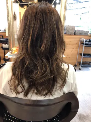 ミディアム ✨艶感/透け感✨Sherry所属・艶髪/ハイトーン Sherryのヘアスタイル